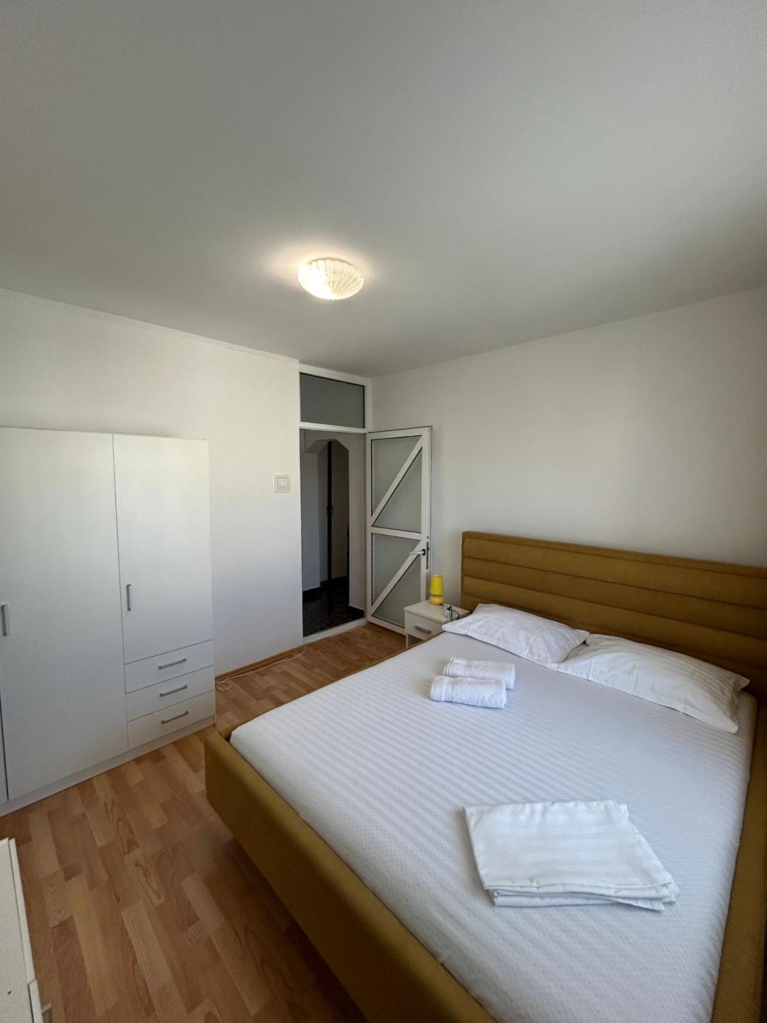 Sj Apartment Tulcea Ngoại thất bức ảnh